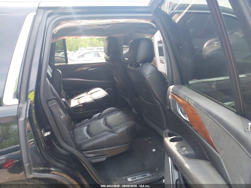 2019 Cadillac Escalade VIN 1GYS4BKJ3KR170277 IAAI salvage auction — FRONT & REAR, Salvage Title, sold $4,100 on 2026-07-31 (photo 8)