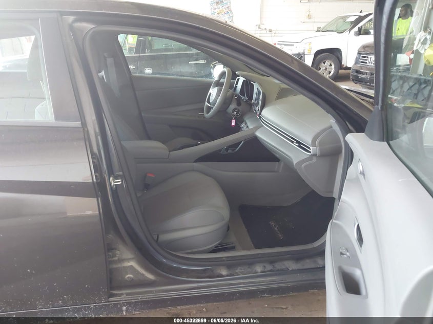 2021 Hyundai Elantra VIN 5NPLL4AG7MH042407 IAAI salvage auction — NORMAL WEAR, Sf97 (Minnesota), sold $8,225 on 2026-07-20 (photo 5)