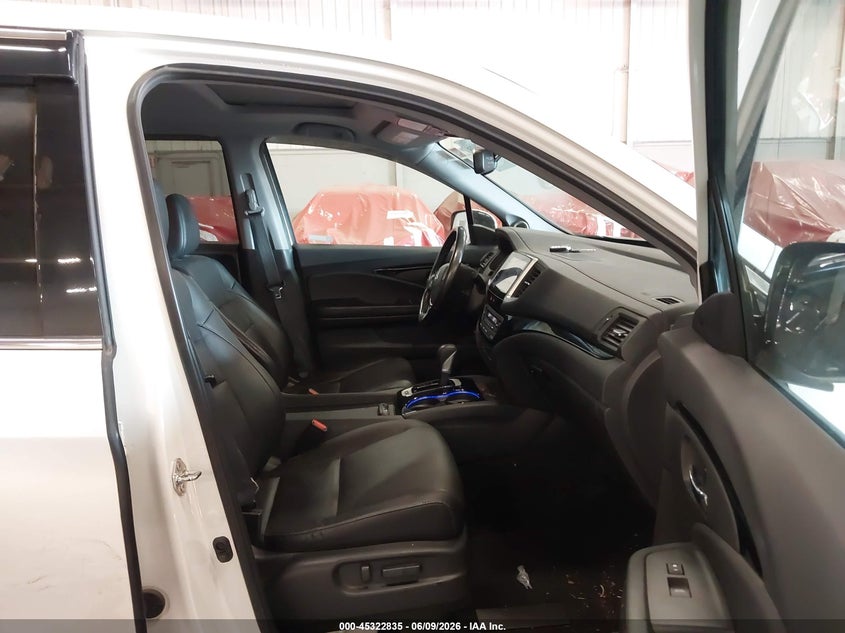 2018 Honda Ridgeline VIN 5FPYK3F77JB013924 IAAI salvage auction — REAR END, Salvage (Oregon), sold $8,750 on 2026-08-20 (photo 5)