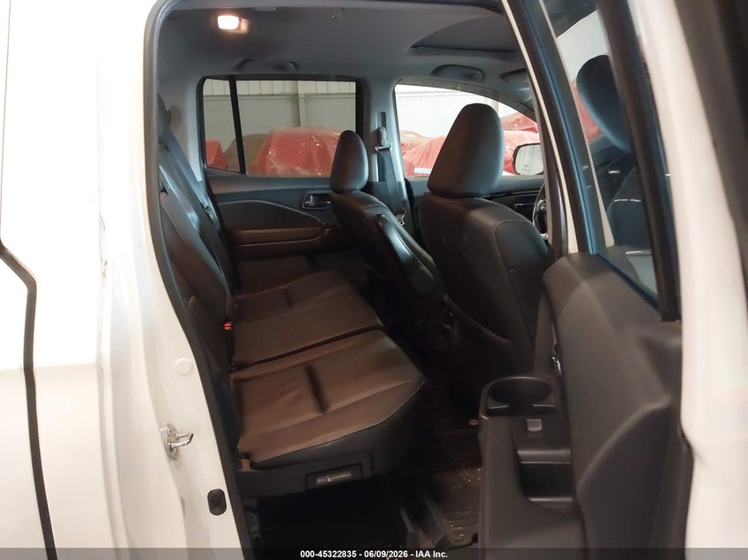 2018 Honda Ridgeline VIN 5FPYK3F77JB013924 IAAI salvage auction — REAR END, Salvage (Oregon), sold $8,750 on 2026-08-20 (photo 8)