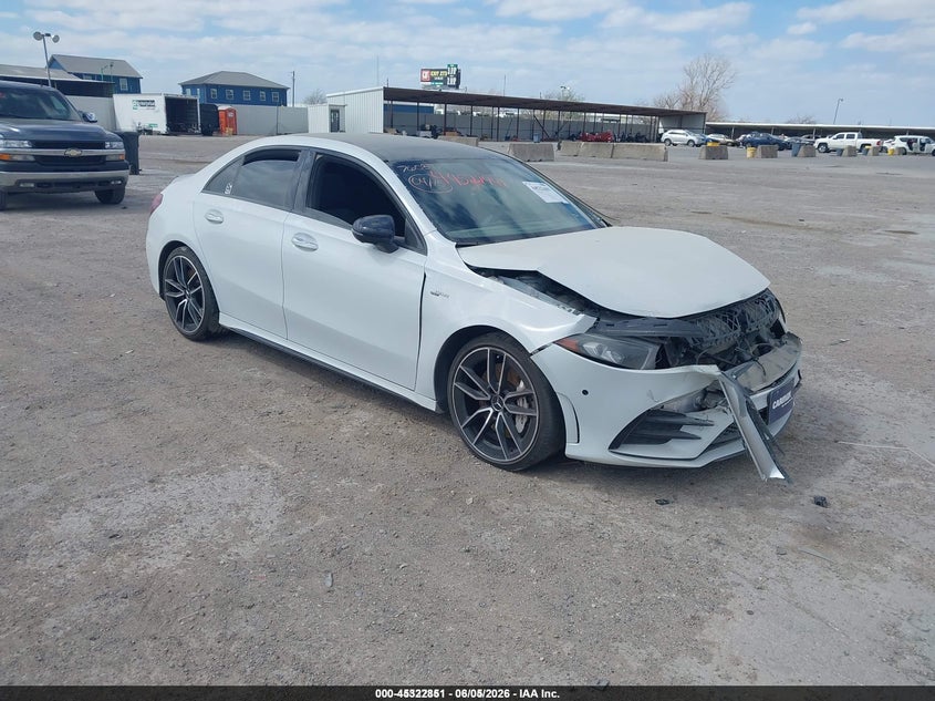 2020 Mercedes-benz VIN W1K3G5BB7LJ208031 IAAI salvage auction — FRONT END, Original (Texas), sold $7,300 on 2026-07-29 (photo 1)