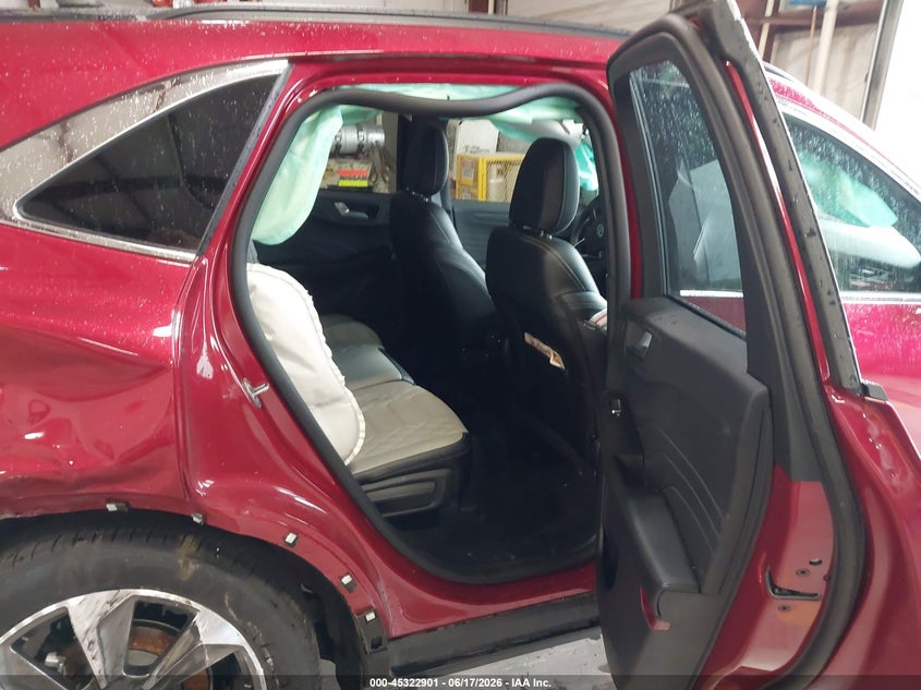 2024 Ford Escape VIN 1FMCU9JA6RUB42593 IAAI salvage auction — RIGHT REAR, Salvage Title, sold $7,500 on 2026-07-27 (photo 8)