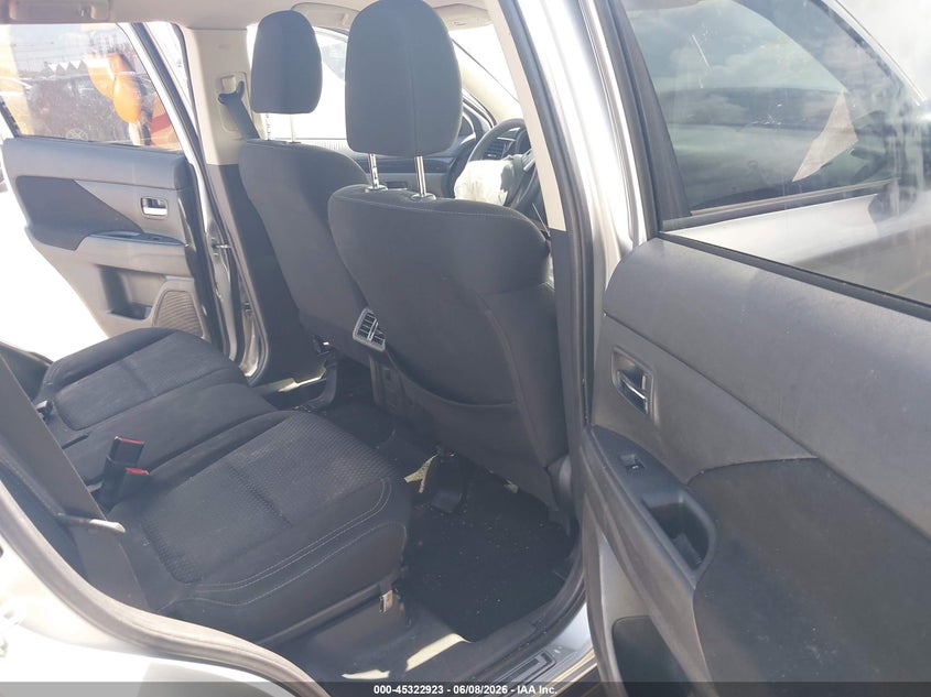 2019 Mitsubishi Outlander VIN JA4AD2A39KZ047663 IAAI salvage auction — FRONT END, Salvage Title, sold $3,100 on 2026-07-09 (photo 8)