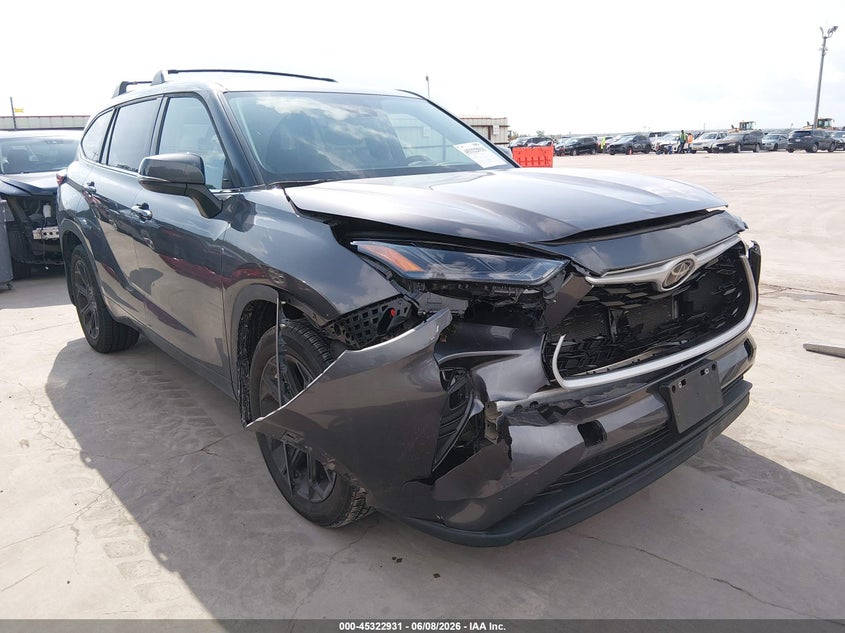 2024 Toyota Highlander VIN 5TDKDRAH2RS531880 — IAAI salvage auction photo