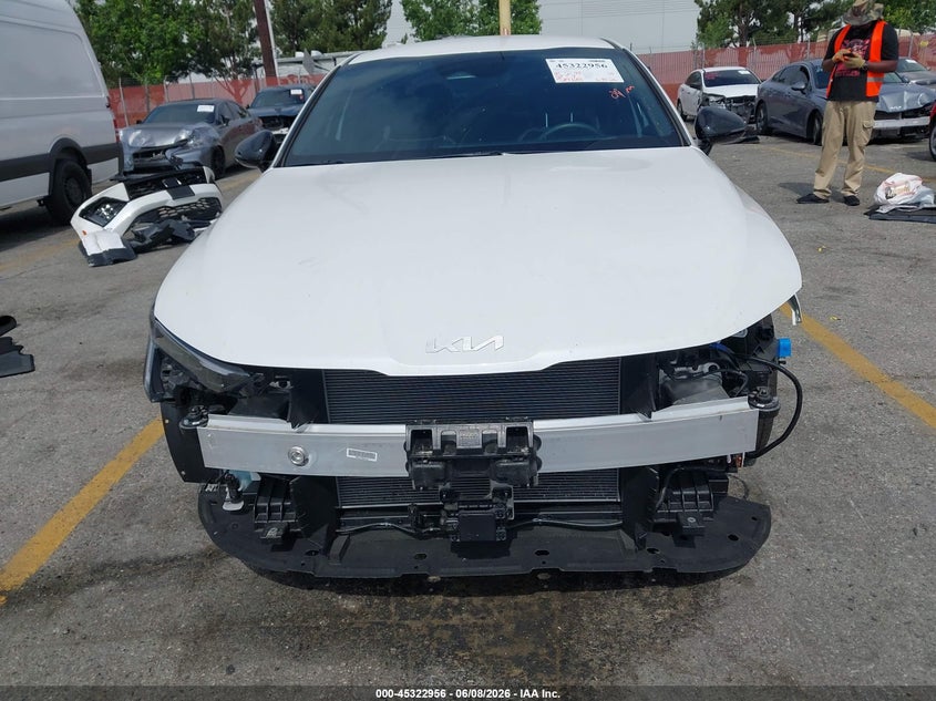 2026 Kia K5 VIN KNAG64J73T5422770 IAAI salvage auction — FRONT END, Salvage Title, sold $11,050 on 2026-07-20 (photo 6)
