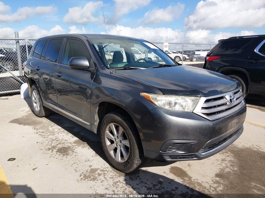 2012 Toyota Highlander VIN 5TDZK3EH9CS067943 IAAI salvage auction — REAR END, Original (Texas), sold $2,625 on 2026-07-30 (photo 1)