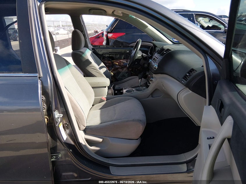 2012 Toyota Highlander VIN 5TDZK3EH9CS067943 IAAI salvage auction — REAR END, Original (Texas), sold $2,625 on 2026-07-30 (photo 5)