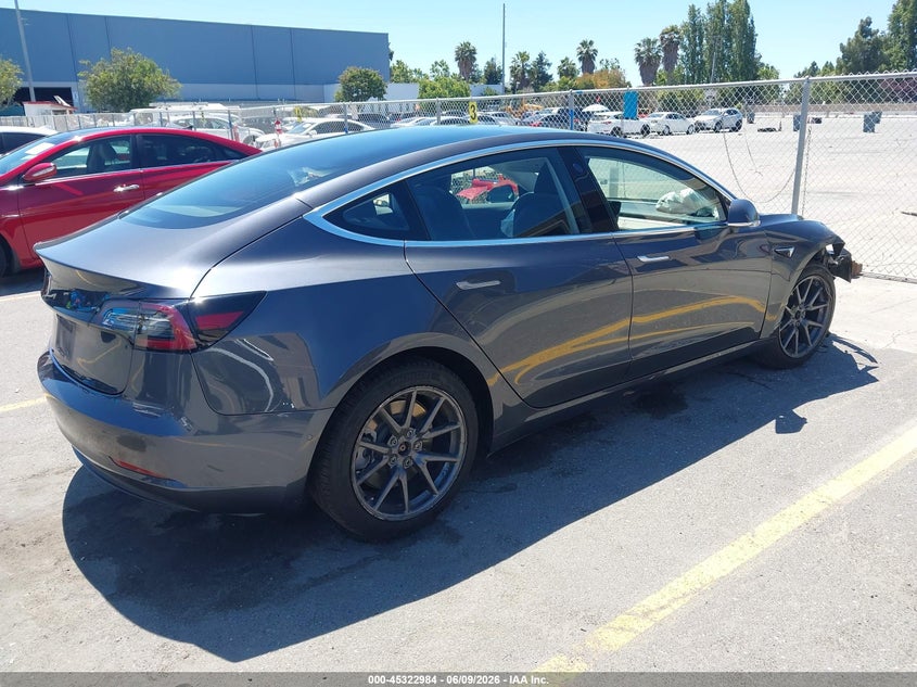 2018 Tesla Model 3 VIN 5YJ3E1EAXJF045309 IAAI salvage auction — RIGHT FRONT, Salvage (California), sold $25 on 2026-07-29 (photo 4)