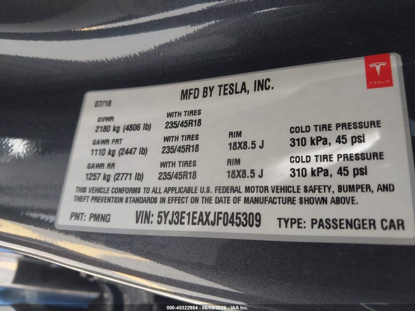 2018 Tesla Model 3 VIN 5YJ3E1EAXJF045309 IAAI salvage auction — RIGHT FRONT, Salvage (California), sold $25 on 2026-07-29 (photo 9)