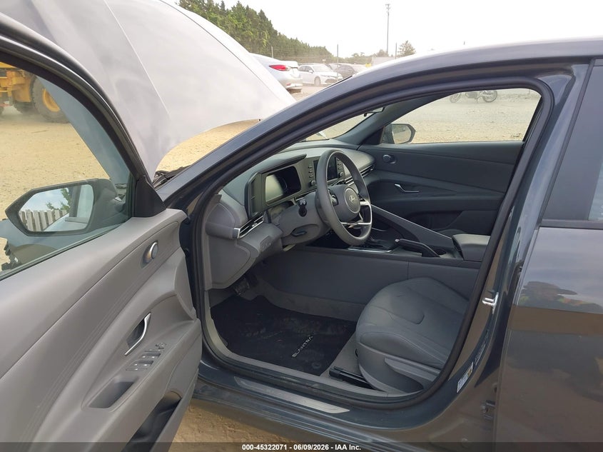 2024 Hyundai Elantra VIN KMHLL4DG8RU662428 IAAI salvage auction — FRONT END, Salvage Title, sold $3,850 on 2026-07-13 (photo 5)