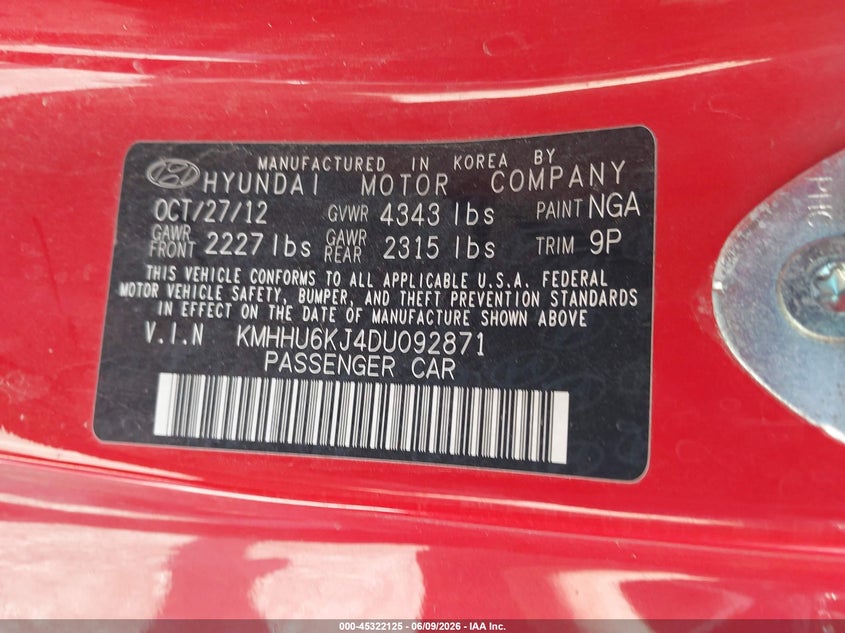 2013 Hyundai Genesis VIN KMHHU6KJ4DU092871 IAAI salvage auction — REAR END, Salvage (Missouri), sold $25 on 2026-07-30 (photo 9)
