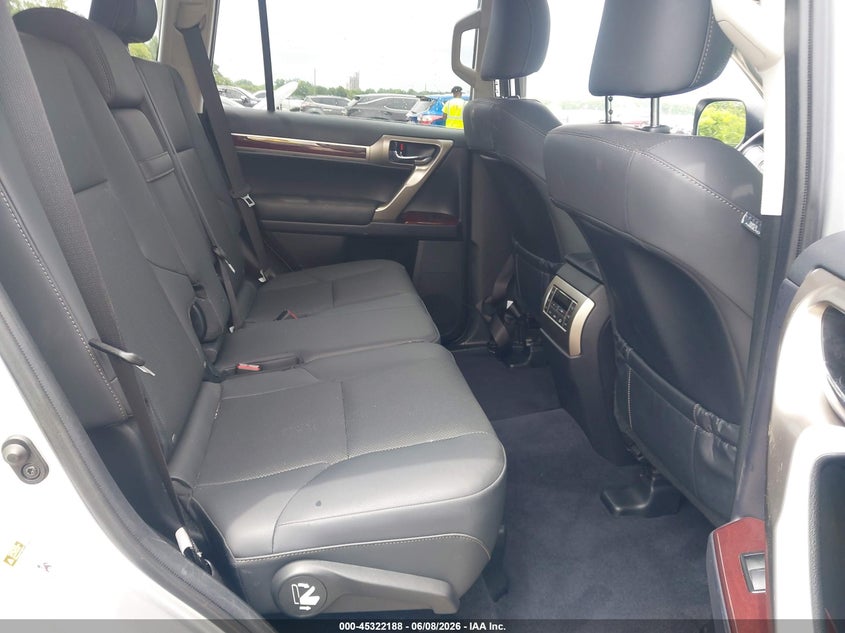 2019 Lexus Gx VIN JTJBM7FX0K5211406 IAAI salvage auction — FRONT END, Salvage Title, sold $21,450 on 2026-09-01 (photo 8)