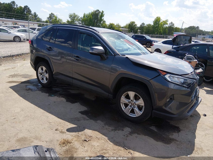 2021 Toyota Rav 4 VIN 2T3W1RFVXMW136135 — IAAI salvage auction photo