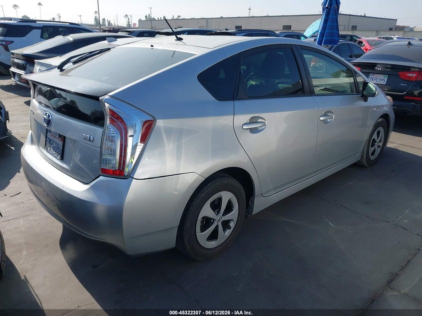 2015 Toyota Prius VIN JTDKN3DU8F0462064 IAAI salvage auction — LEFT SIDE, Salvage Certificate (California), sold $1,750 on 2026-07-08 (photo 4)