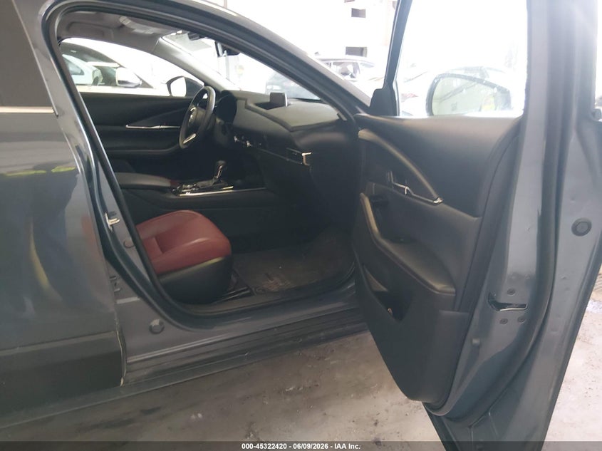 2024 Mazda Cx-30 VIN 3MVDMBCM8RM684546 IAAI salvage auction — LEFT FRONT, Salvage (Minnesota), sold $9,100 on 2026-09-02 (photo 5)