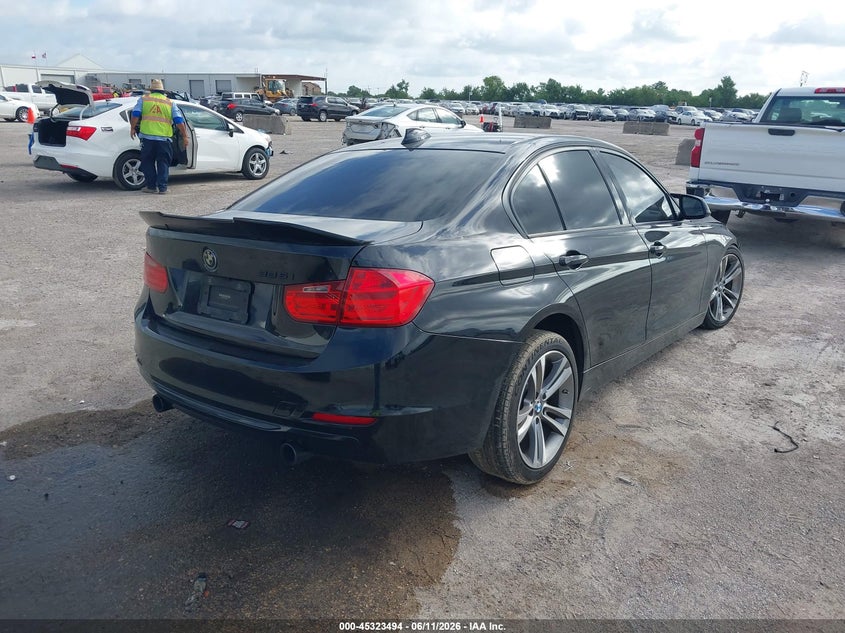 2013 BMW 3er VIN WBA3A9C50DF475993 IAAI salvage auction — LEFT FRONT, Original (Texas), sold $25 on 2026-07-29 (photo 4)