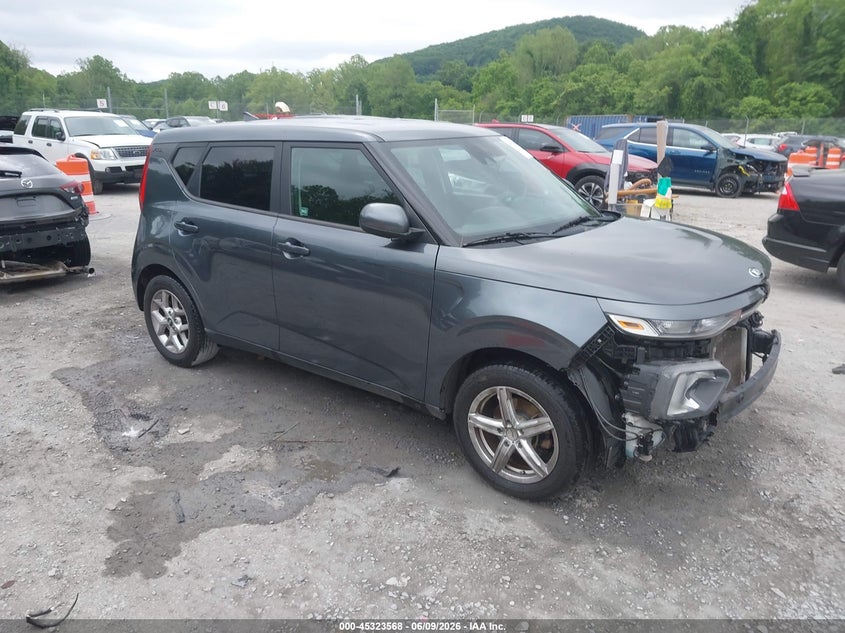 2021 Kia Soul VIN KNDJ23AU3M7778131 IAAI salvage auction — FRONT END, Salvage Title, sold $1,850 on 2026-07-07 (photo 1)