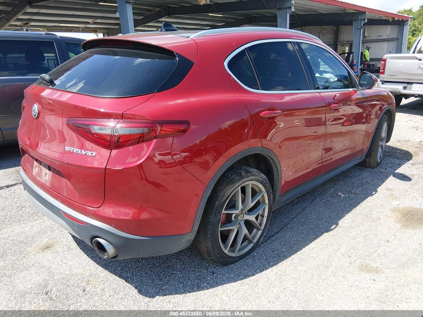 2018 Alfa romeo Stelvio VIN ZASFAKBN0J7B86733 IAAI salvage auction — RIGHT SIDE, Salvage Title, sold $75 on 2026-07-28 (photo 4)