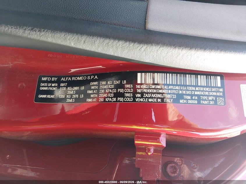 2018 Alfa romeo Stelvio VIN ZASFAKBN0J7B86733 IAAI salvage auction — RIGHT SIDE, Salvage Title, sold $75 on 2026-07-28 (photo 9)