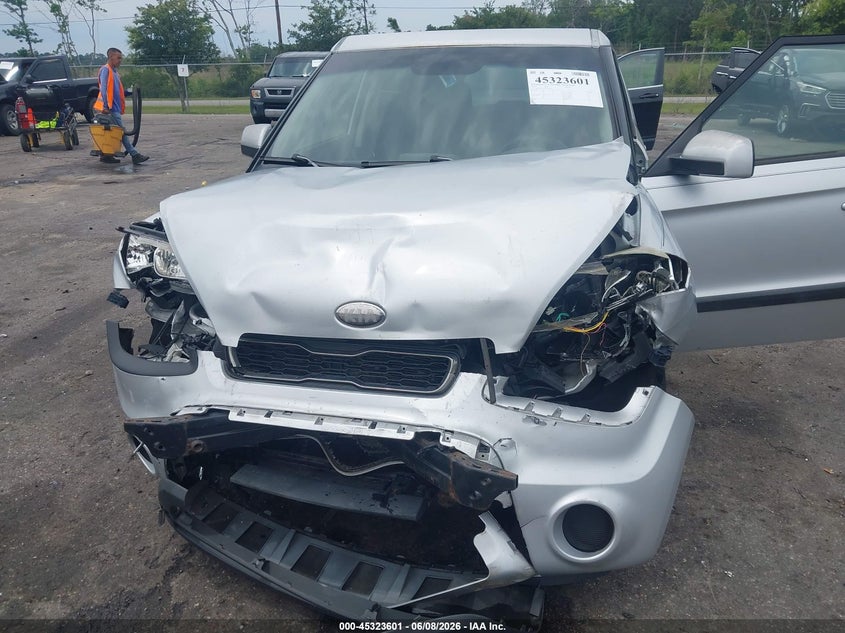 2013 Kia Soul VIN KNDJT2A53D7768408 IAAI salvage auction — FRONT END, Salvage Title, sold $25 on 2026-07-07 (photo 6)