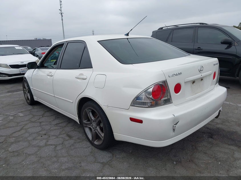 2001 Lexus Is VIN JTHBD182110026552 IAAI salvage auction — NORMAL WEAR, Salvage (California), sold $425 on 2026-07-09 (photo 3)