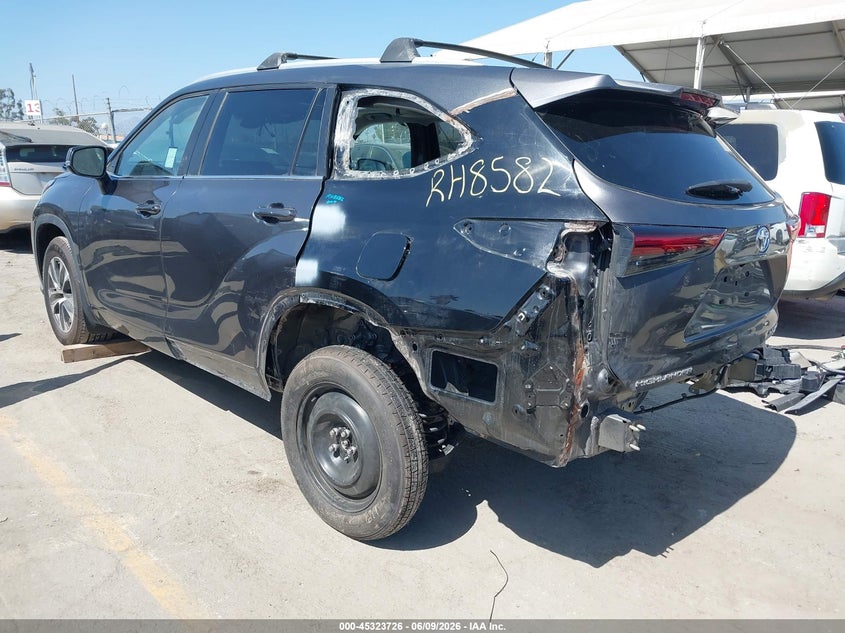 2024 Toyota Highlander VIN 5TDKDRBH0RS537935 IAAI salvage auction — LEFT REAR, Salvage Title, sold $8,600 on 2026-07-22 (photo 3)