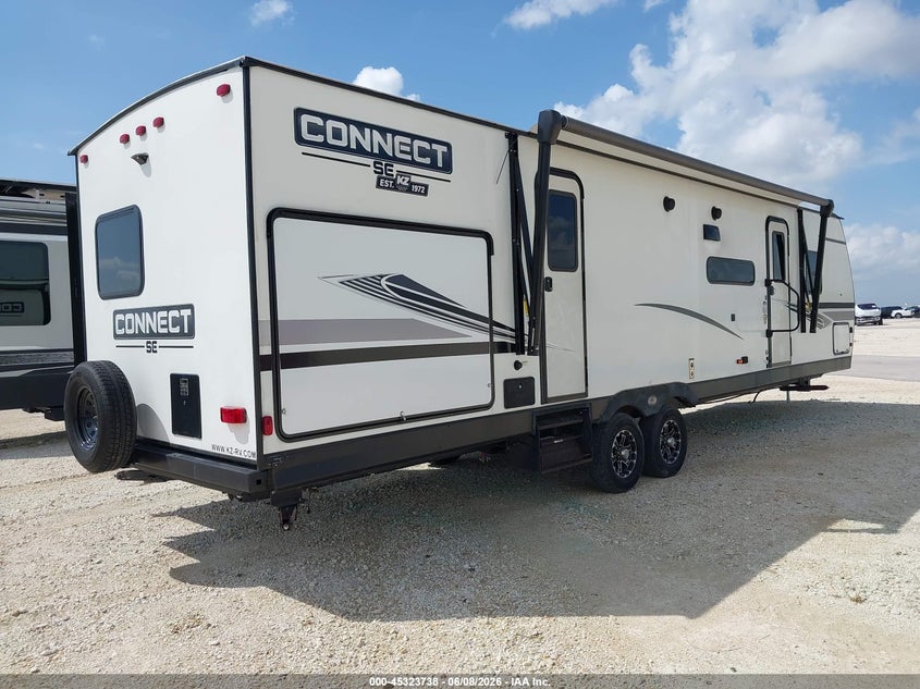 2021 Kz 312bhkse VIN 4EZTL3322M7061624 IAAI salvage auction — HAIL, Original (Texas), sold $9,100 on 2026-07-16 (photo 4)