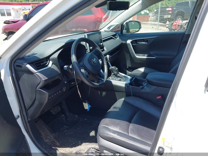 2021 Toyota Rav 4 VIN 2T3N1RFV9MW234794 IAAI salvage auction — SIDE, Salvage (Pennsylvania), sold $14,000 on 2026-07-31 (photo 5)