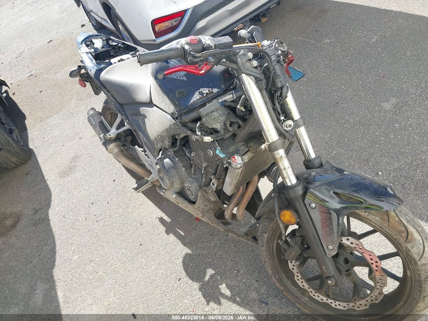 2013 Honda Cbr VIN MLHPC4415D5001389 IAAI salvage auction — SIDE, Salvage Title, sold $100 on 2026-07-08 (photo 1)