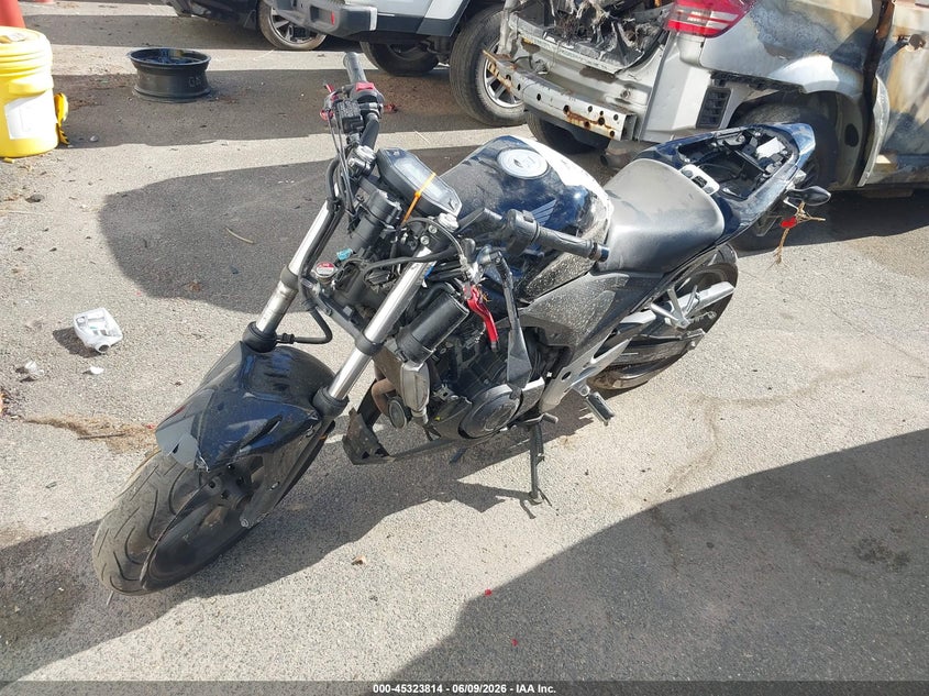 2013 Honda Cbr VIN MLHPC4415D5001389 IAAI salvage auction — SIDE, Salvage Title, sold $100 on 2026-07-08 (photo 2)