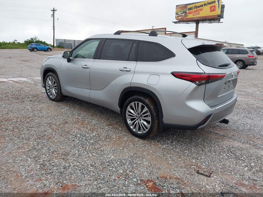 2022 Toyota Highlander VIN 5TDFZRBH6NS199129 IAAI salvage auction — HAIL, Salvage Title, sold $25,200 on 2026-07-06 (photo 3)