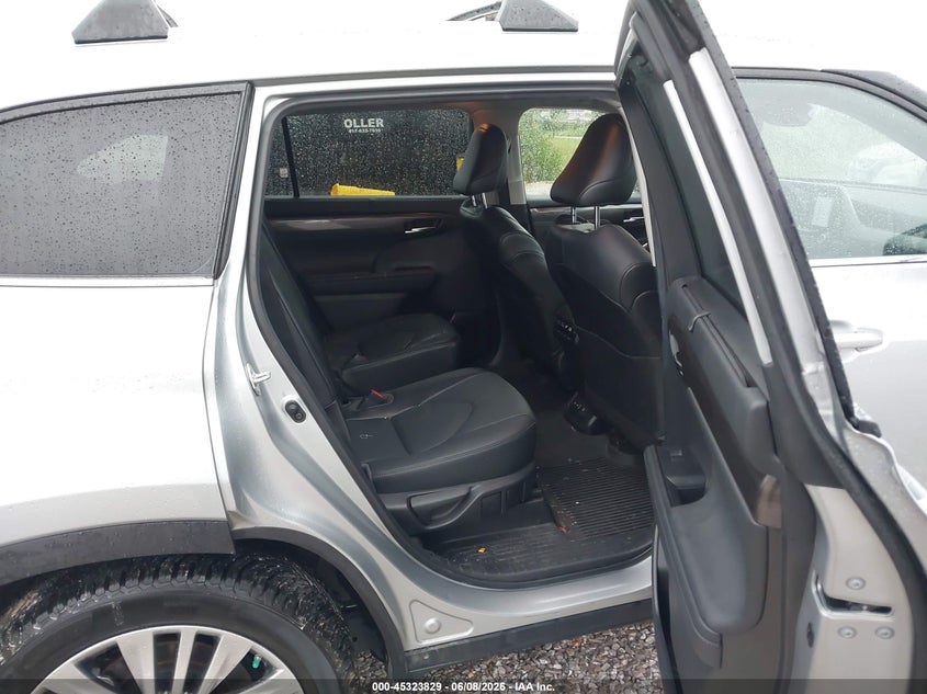 2022 Toyota Highlander VIN 5TDFZRBH6NS199129 IAAI salvage auction — HAIL, Salvage Title, sold $25,200 on 2026-07-06 (photo 8)
