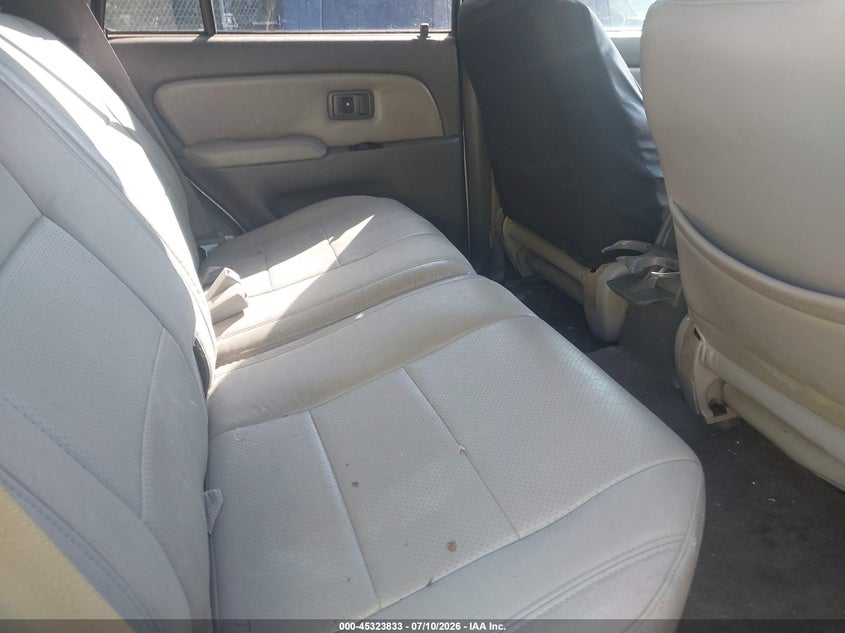 2001 Toyota 4runner VIN JT3GN86R710204739 IAAI salvage auction — NORMAL WEAR, Salvage Rebuilt (North Carolina), sold $1,450 on 2026-07-30 (photo 8)