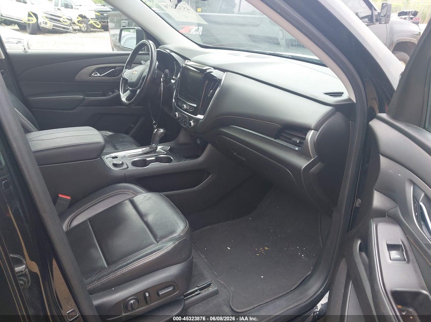 2020 Chevrolet Traverse VIN 1GNEVHKW6LJ187256 IAAI salvage auction — FRONT & REAR, Salvage Title, sold $2,900 on 2026-07-09 (photo 5)
