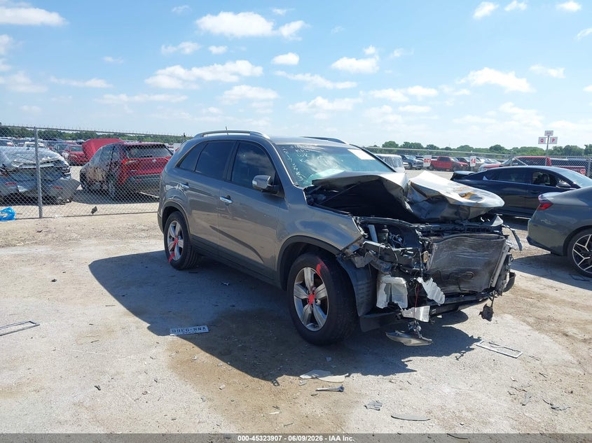 2012 Kia Sorento VIN 5XYKU3A65CG242606 IAAI salvage auction — FRONT END, Salvage Title, sold $25 on 2026-07-28 (photo 1)