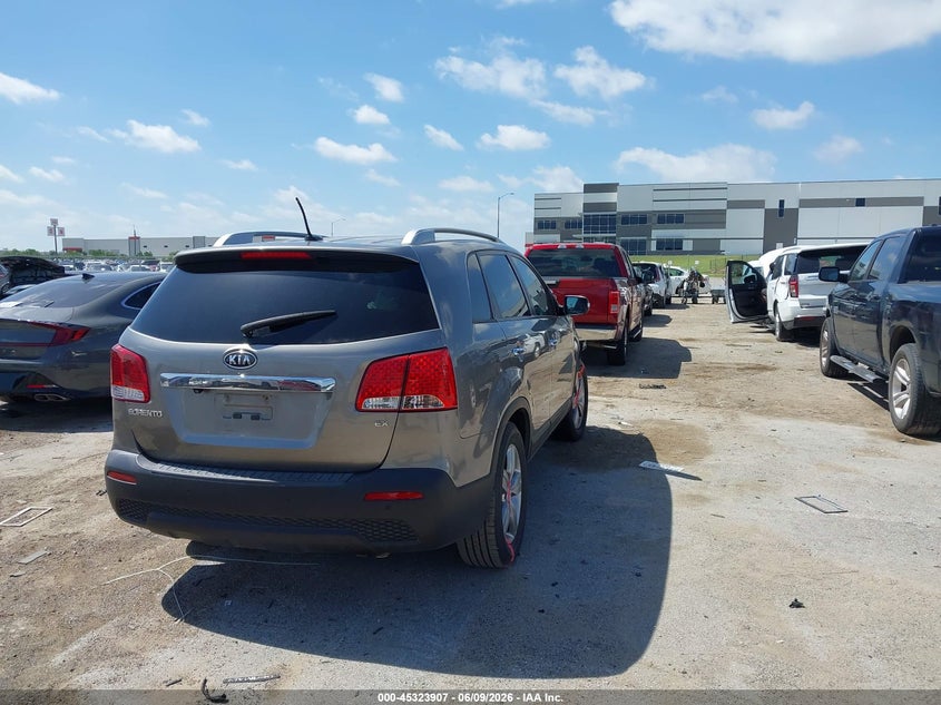2012 Kia Sorento VIN 5XYKU3A65CG242606 IAAI salvage auction — FRONT END, Salvage Title, sold $25 on 2026-07-28 (photo 4)