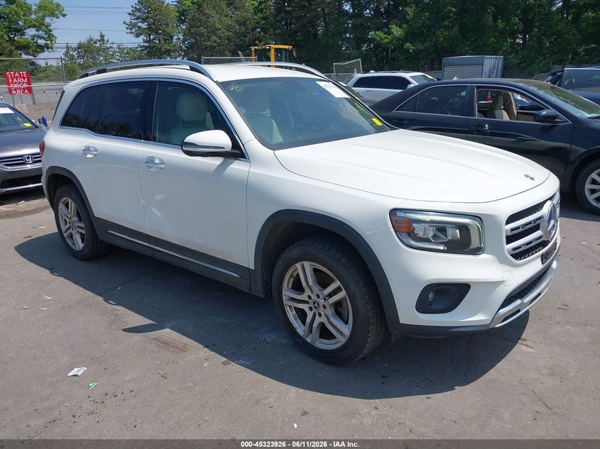 2020 Mercedes-benz VIN W1N4M4GB5LW028035 IAAI salvage auction — REAR END, Salvage Title, sold $8,100 on 2026-07-23 (photo 1)