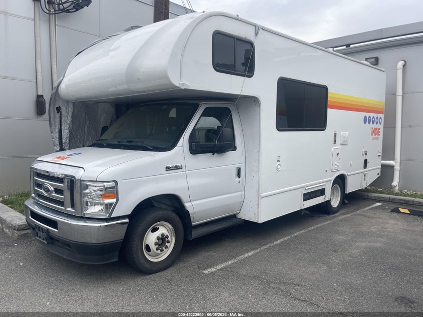 2024 Ford Econoline VIN 1FDWE3FN4RDD47817 IAAI salvage auction — ROOF, Clear (Florida), sold $13,050 on 2026-07-16 (photo 1)