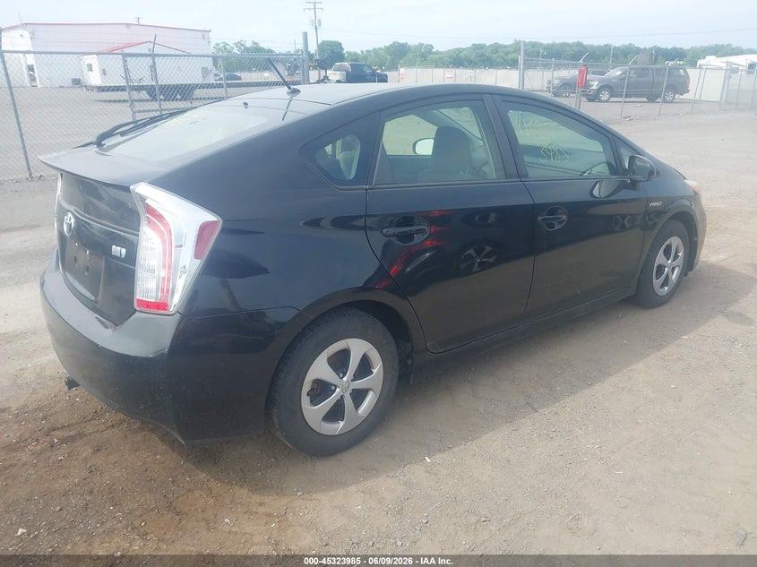 2013 Toyota Prius VIN JTDKN3DU7D5577805 IAAI salvage auction — NORMAL WEAR, Salvage Title, sold $1,750 on 2026-07-21 (photo 4)
