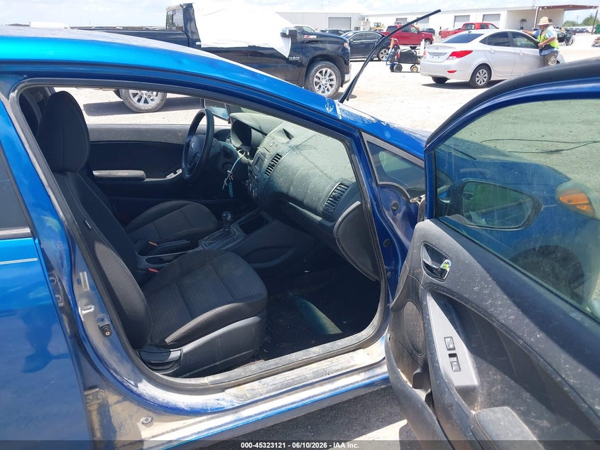 2014 Kia Forte VIN KNAFX4A60E5219855 IAAI salvage auction — HAIL, Original (Texas), sold $75 on 2026-07-29 (photo 5)