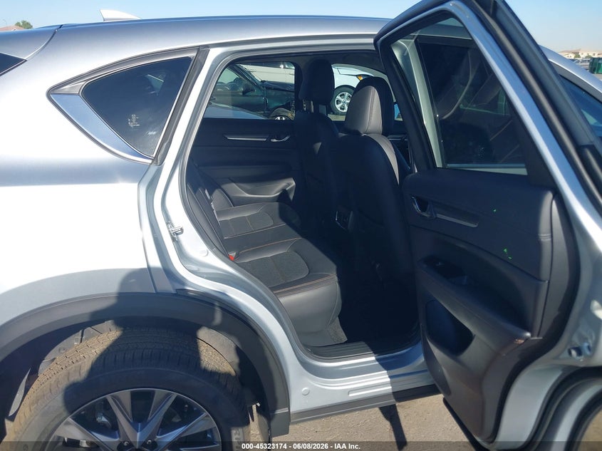 2021 Mazda Cx-5 VIN JM3KFBAY5M0381770 IAAI salvage auction — RIGHT FRONT, Salvage Title, sold $6,400 on 2026-07-07 (photo 8)