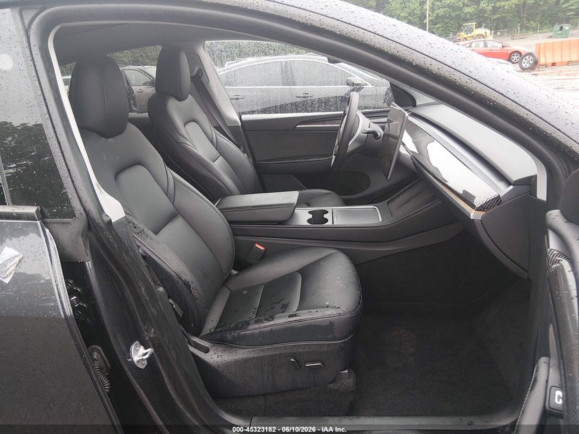 2024 Tesla Model y VIN 7SAYGDEEXRA220657 IAAI salvage auction — FRONT END, Salvage Title, sold $8,950 on 2026-09-02 (photo 5)