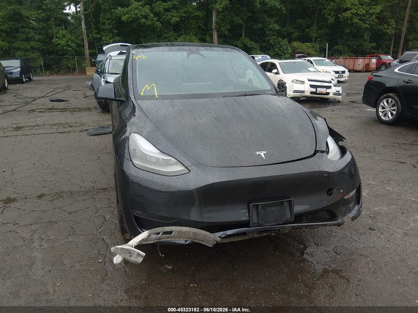 2024 Tesla Model y VIN 7SAYGDEEXRA220657 IAAI salvage auction — FRONT END, Salvage Title, sold $8,950 on 2026-09-02 (photo 6)