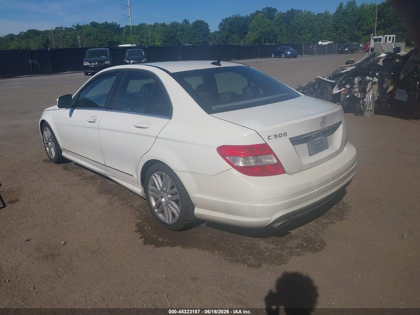 2008 Mercedes-benz C-klasse VIN WDDGF54X48F102580 IAAI salvage auction — RIGHT SIDE, Salvage - Greater Than 75% (Maryland), sold $500 on 2026-07-18 (photo 3)