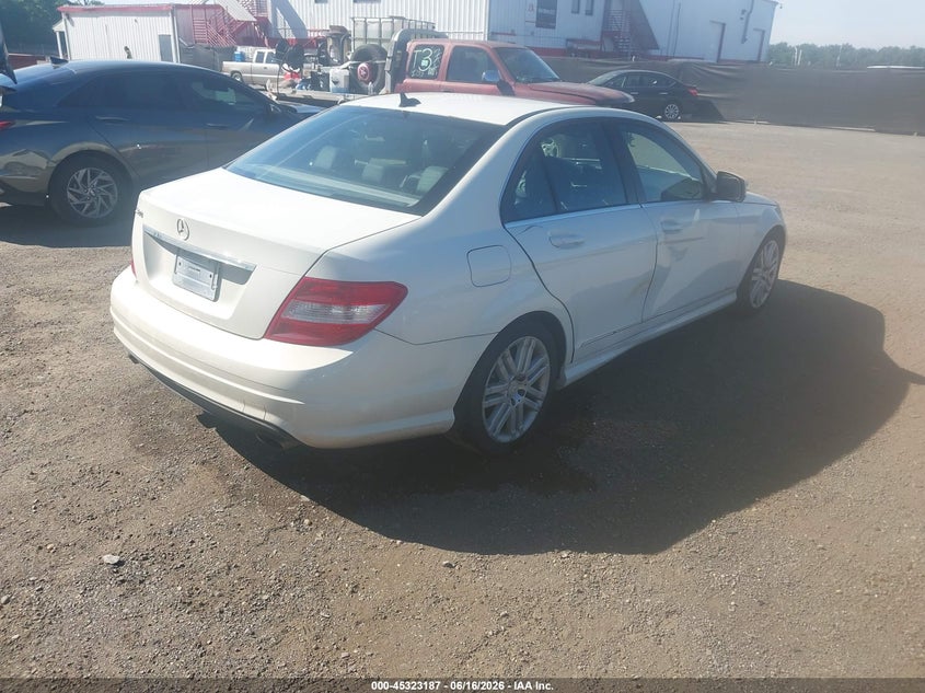 2008 Mercedes-benz C-klasse VIN WDDGF54X48F102580 IAAI salvage auction — RIGHT SIDE, Salvage - Greater Than 75% (Maryland), sold $500 on 2026-07-18 (photo 4)