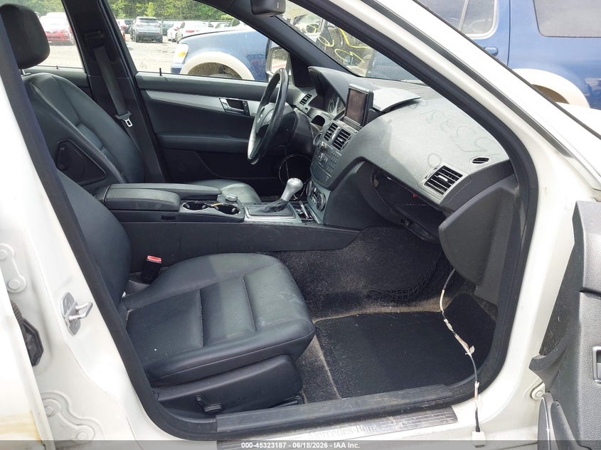 2008 Mercedes-benz C-klasse VIN WDDGF54X48F102580 IAAI salvage auction — RIGHT SIDE, Salvage - Greater Than 75% (Maryland), sold $500 on 2026-07-18 (photo 5)