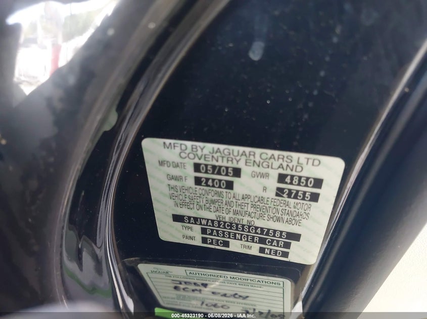 2005 Jaguar Xj series VIN SAJWA82C35SG47585 IAAI salvage auction — ENGINE BURN, Rebuildable (Florida), sold $400 on 2026-07-15 (photo 9)
