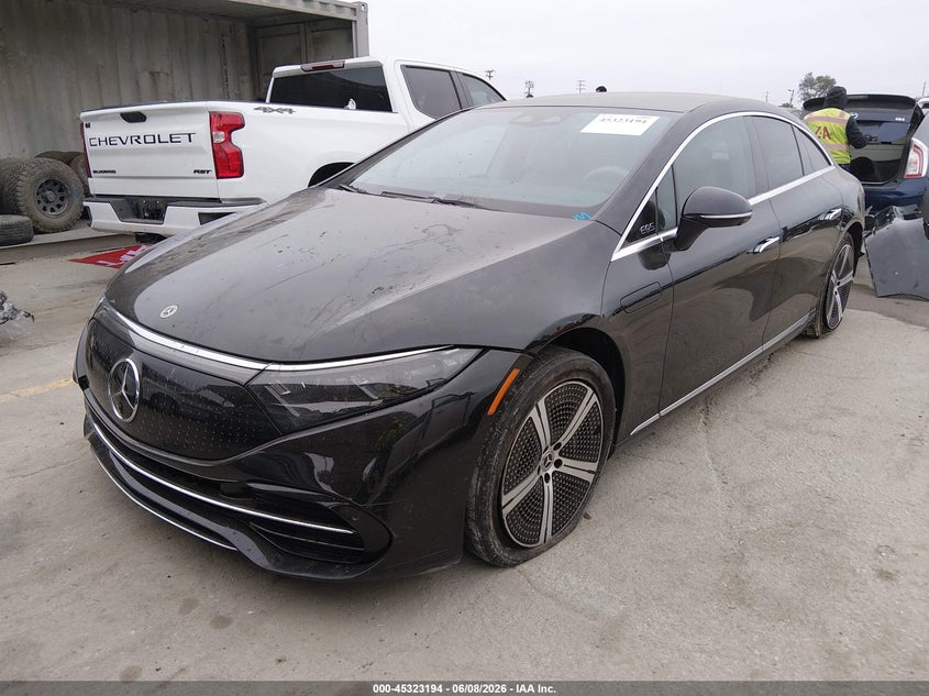 2022 Mercedes-benz Eqs VIN W1KCG2DB6NA004402 IAAI salvage auction — SIDE, Salvage Title, sold $13,000 on 2026-07-12 (photo 2)