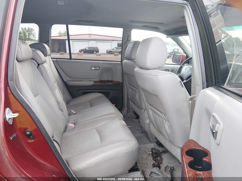 2007 Toyota Highlander VIN JTEEP21A070212262 IAAI salvage auction — NORMAL WEAR, Original (Ohio), sold $650 on 2026-07-22 (photo 8)
