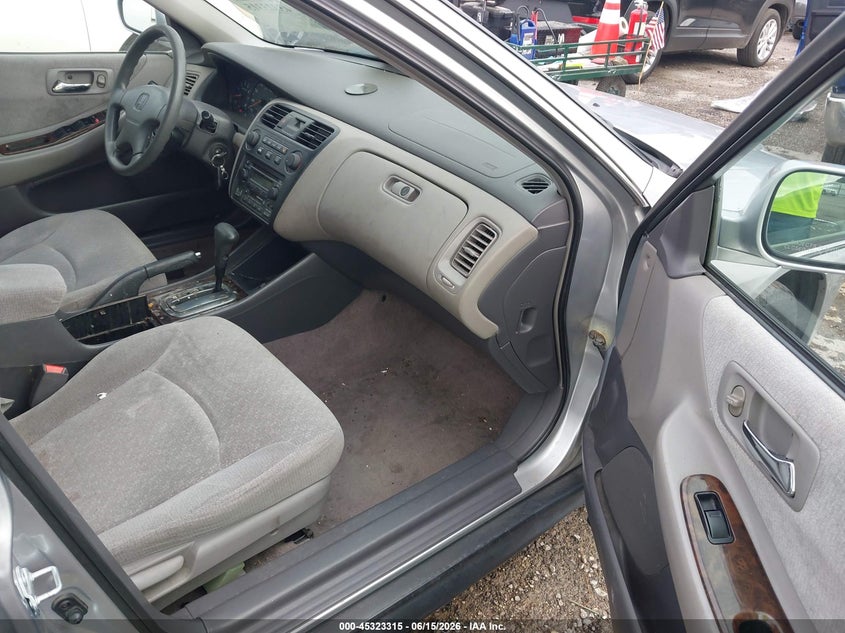 2002 Honda Accord VIN JHMCG66862C009410 IAAI salvage auction — FRONT & REAR, Clear (Oklahoma), sold $1,350 on 2026-07-30 (photo 5)
